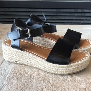Universal Thread(Target) Black Platform Sandals.